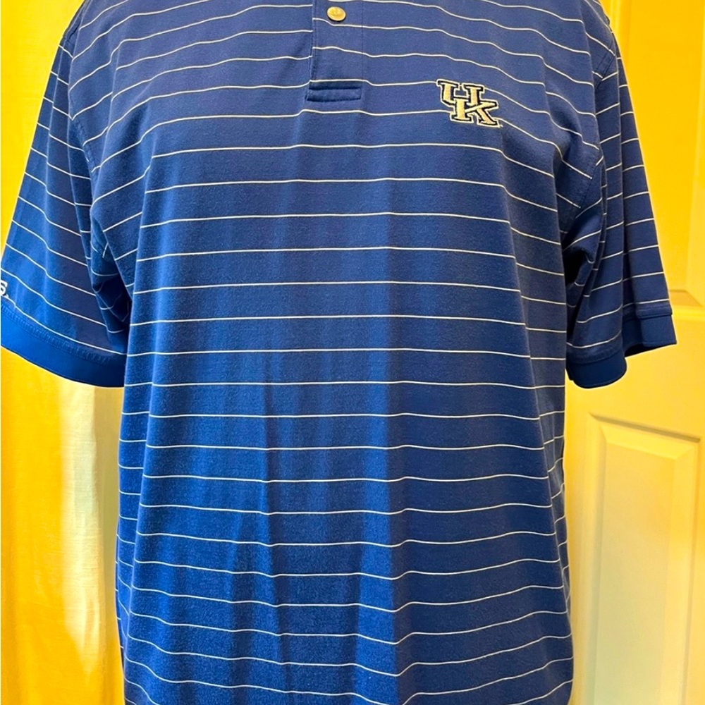 University of Kentucky (UK) Mens Shirt. Good shape.